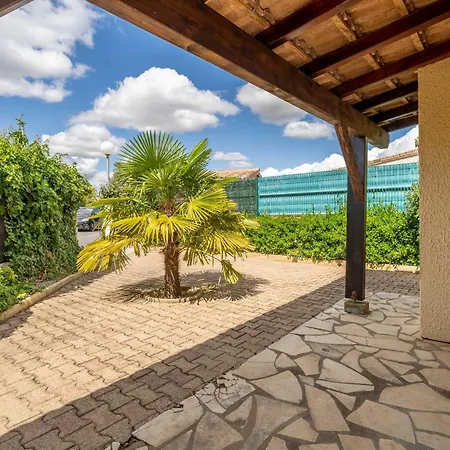 Maison 6 Pers, Proche De La Vendres
